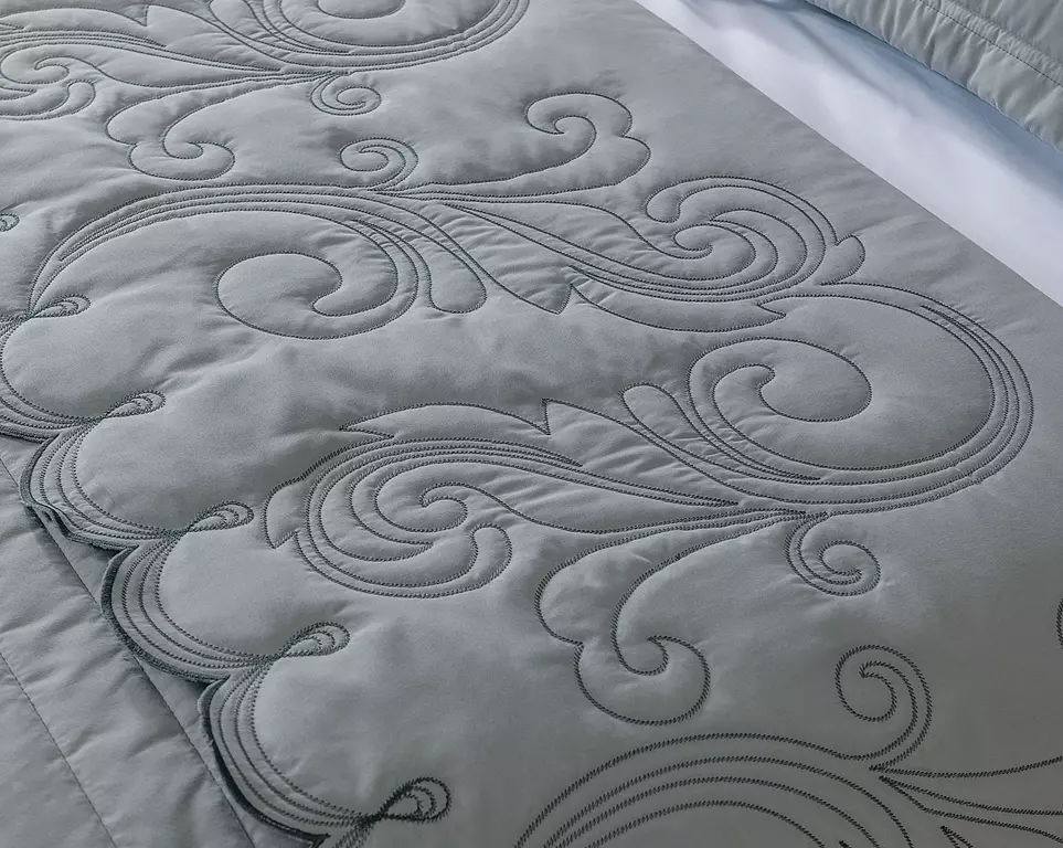 KIT ENXOVAL KING VERSÁTILE DUO 06 PEÇAS - MATELASSADO E BORDADO -  MEDIDA DE SUPER KING foto adicional 7