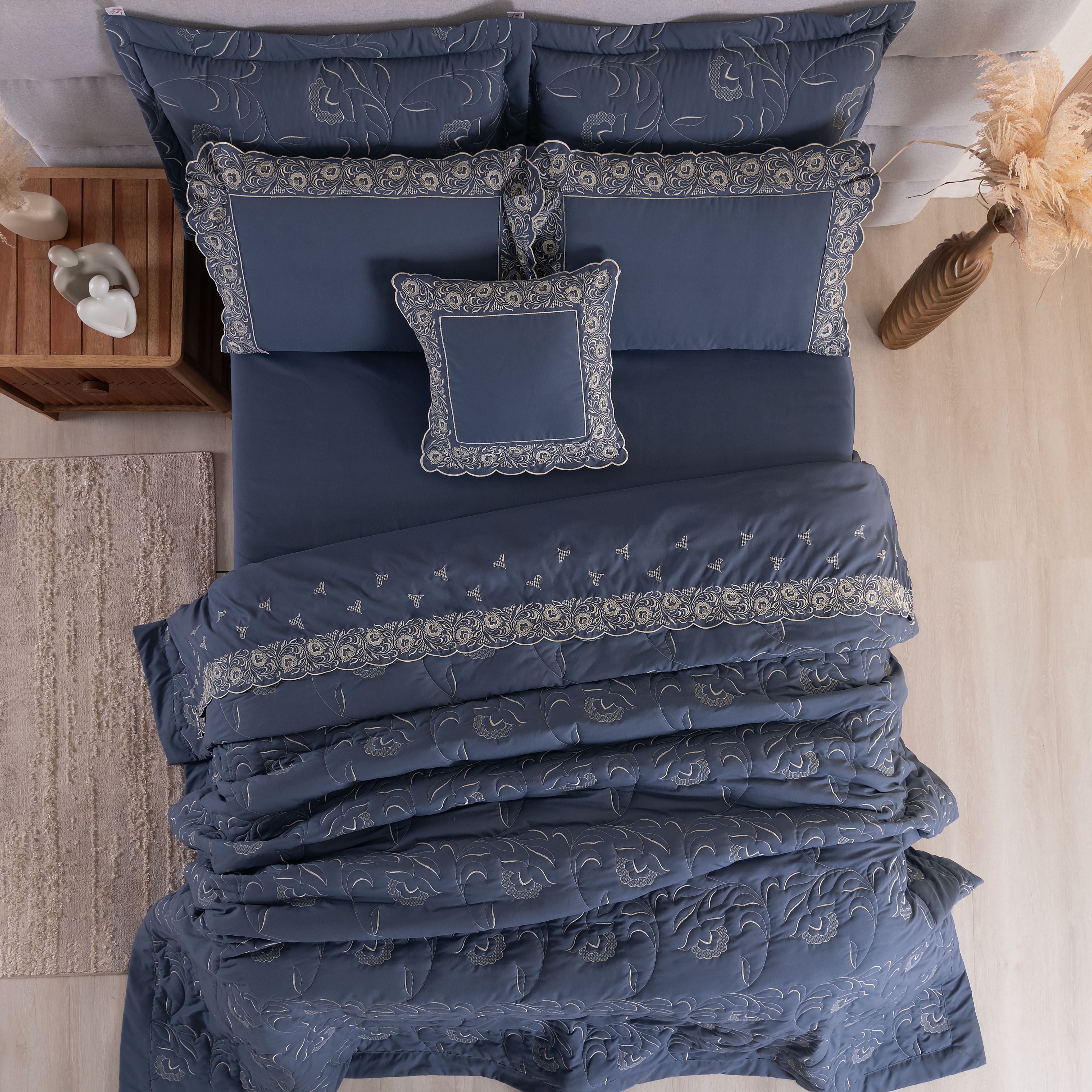 COBRE LEITO  BORDADO QUEEN ELEGANCE 3 PEÇAS - 400 FIOS HIPERCAL foto adicional 4