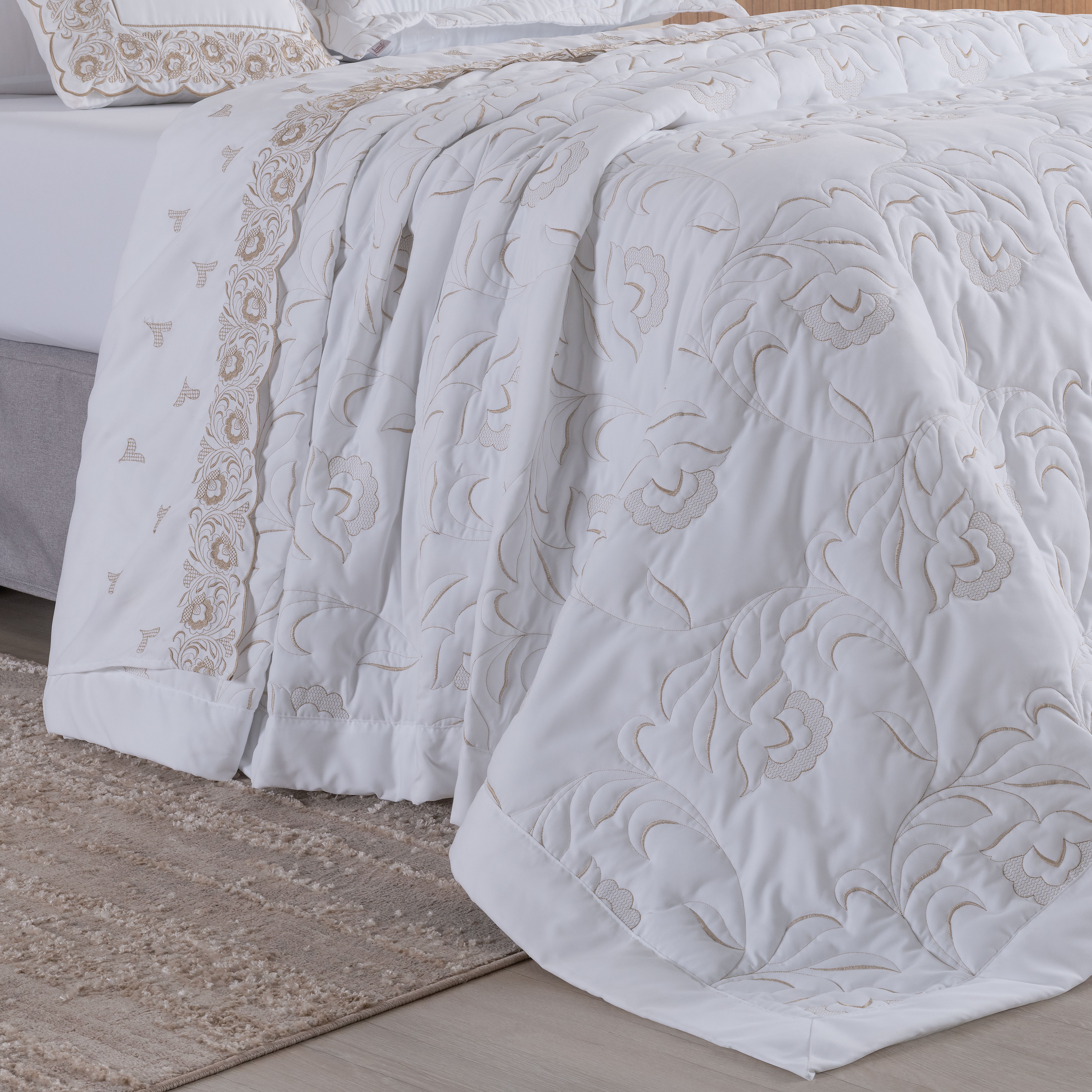 COBRE LEITO  BORDADO QUEEN ELEGANCE 3 PEÇAS - 400 FIOS HIPERCAL foto adicional 5