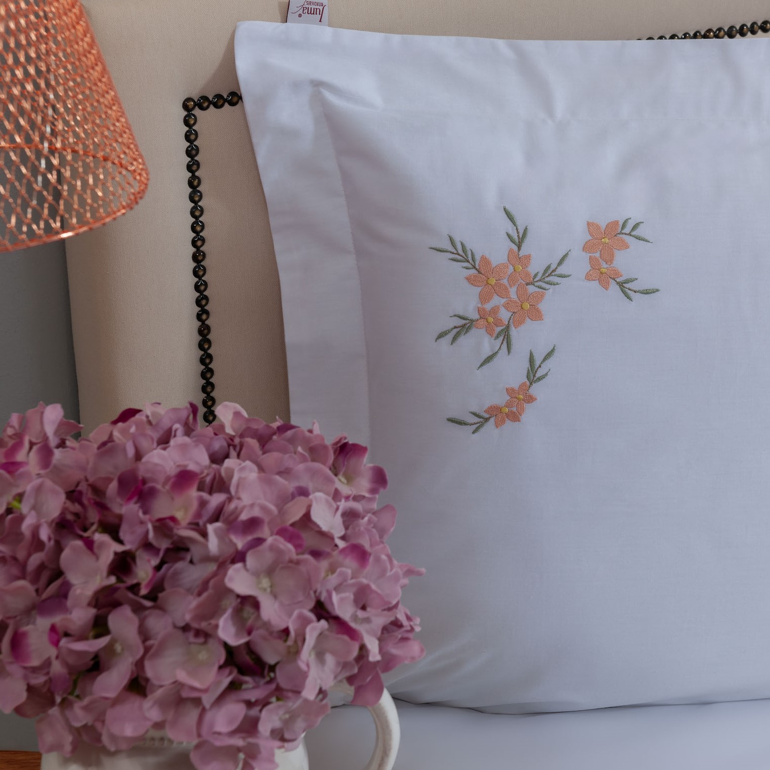 JOGO DE CAMA QUEEN BEM ME QUER 4 PEÇAS - BORDADO - PERCAL 230 FIOS PURO ALGODÃO foto adicional 2