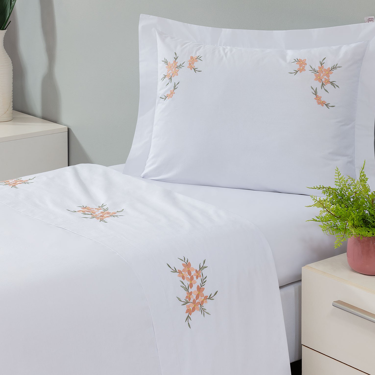 JOGO DE CAMA SOLTEIRO BEM - ME - QUER 3 PEÇAS - BORDADO - PERCAL 230 FIOS  PURO ALGODÃO foto adicional 1