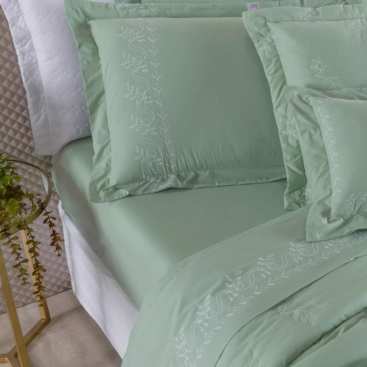 JOGO DE CAMA BORDADO QUEEN GARDEN  4 PEÇAS foto adicional 6