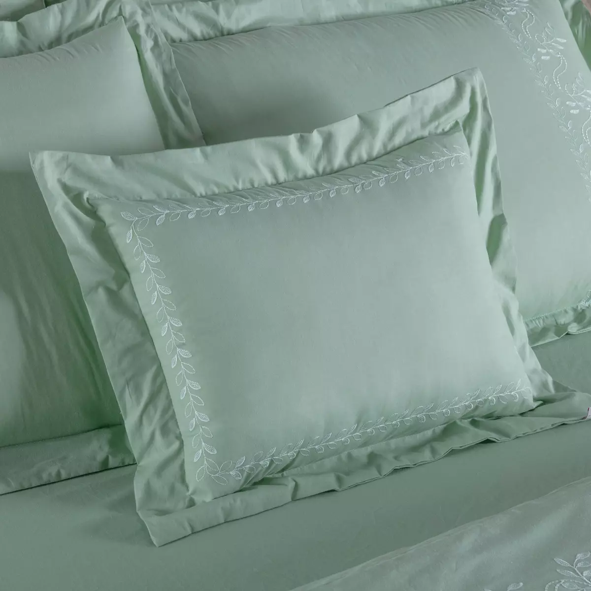 ALMOFADA BORDADA GARDEN CAPA E REFIL  RETANGULAR 2 PEÇAS - 230 FIOS -PURO ALGODÃO foto adicional 2