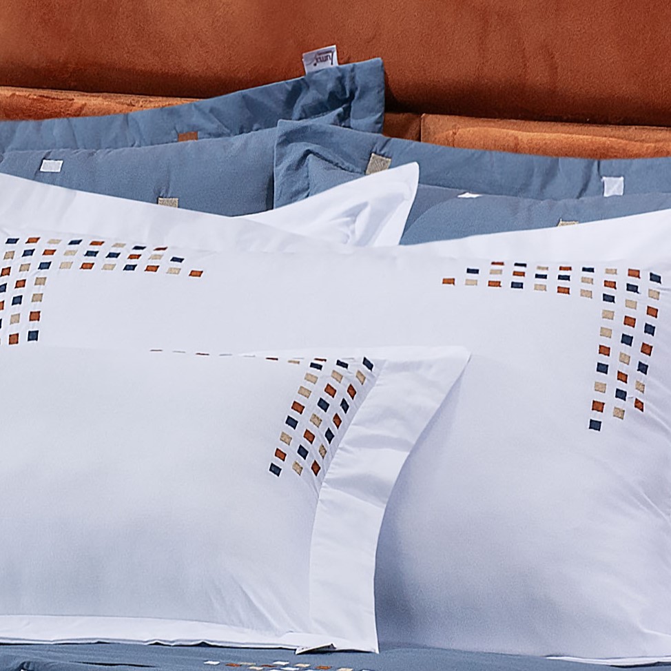 JOGO DE CAMA KING  ESTILO 04 PEÇAS - 230 FIOS - BORDADO foto adicional 2