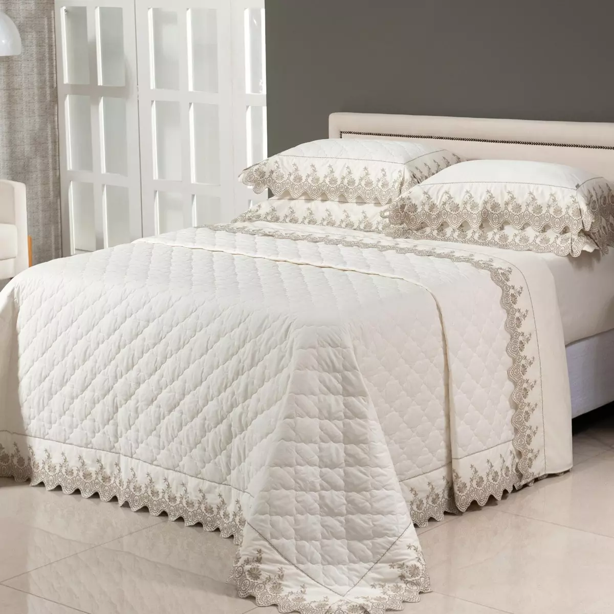 COBRE LEITO BORDADO KING ELEGANZA 3 PEÇAS