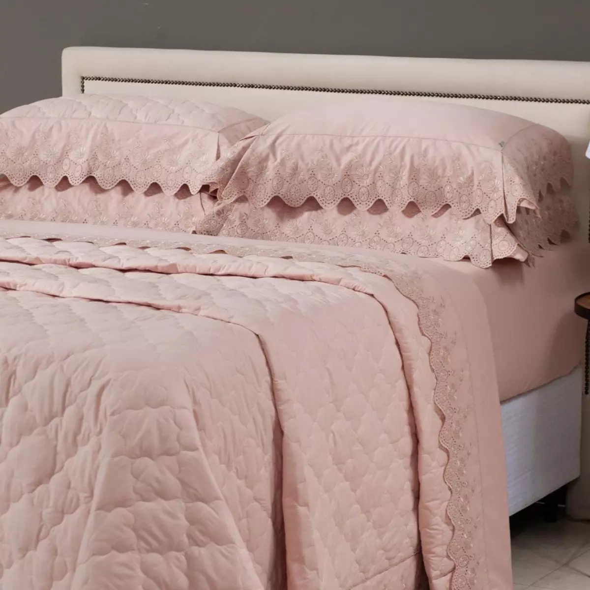 COBRE LEITO BORDADO KING ELEGANZA 3 PEÇAS foto adicional 7