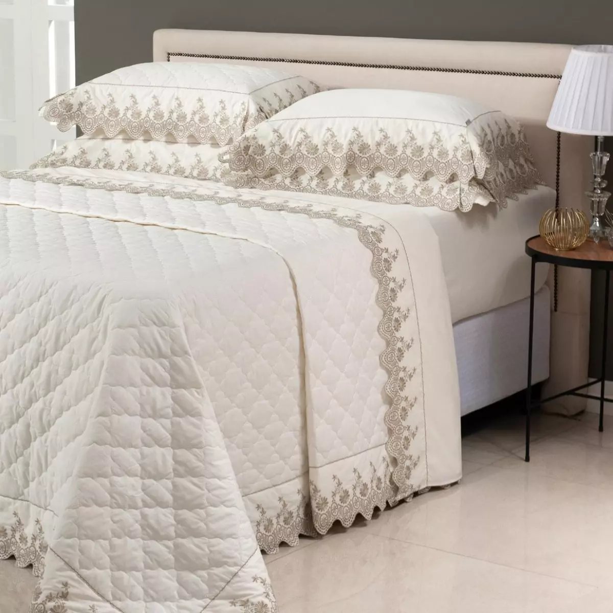 COBRE LEITO BORDADO QUEEN ELEGANZA 3 PEÇAS foto adicional 4