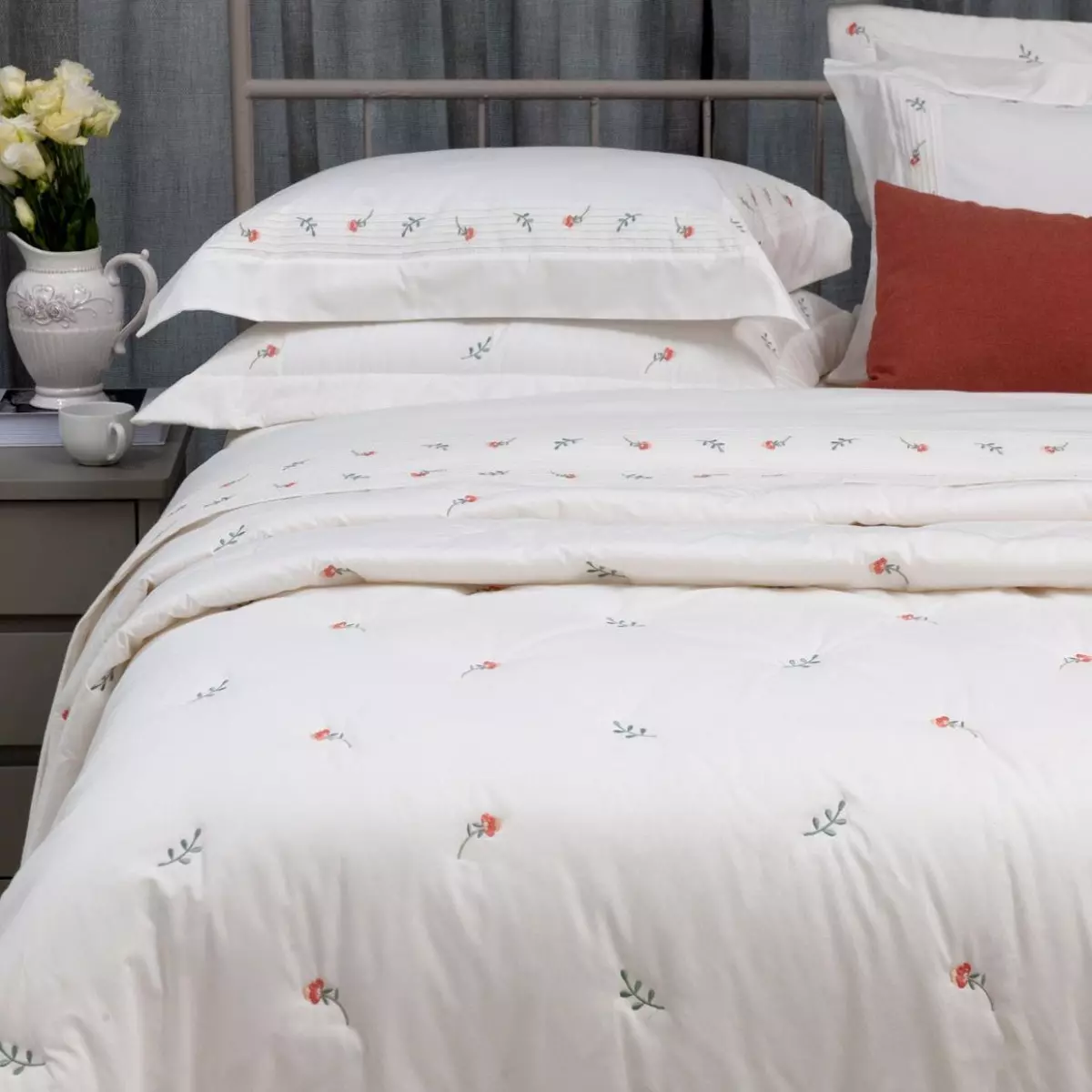 COBRE LEITO QUEEN BORDADO ESPLENDORE 3 PEÇAS foto adicional 1