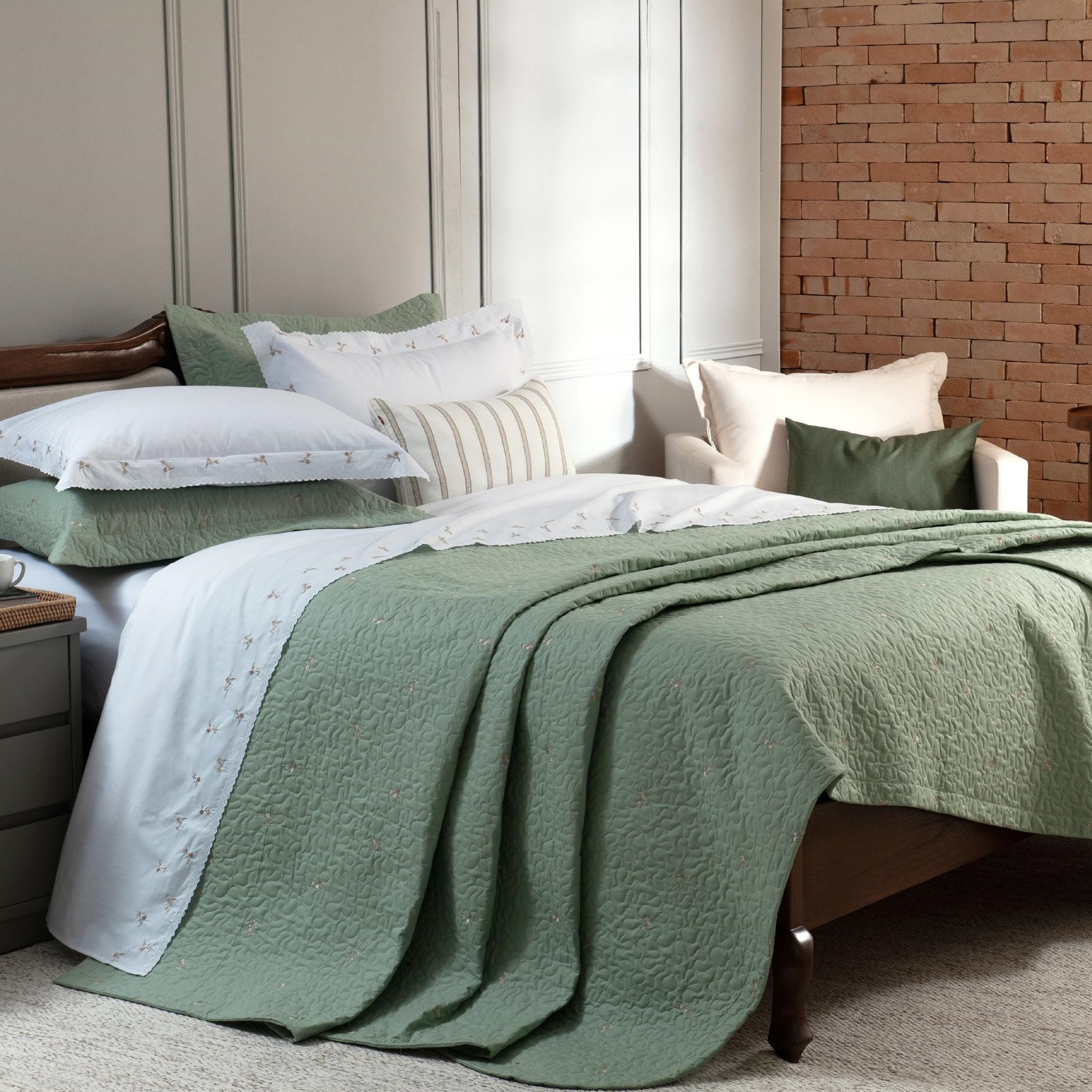 COBRE LEITO QUEEN BORDADO FASCÍNIO 3 PEÇAS