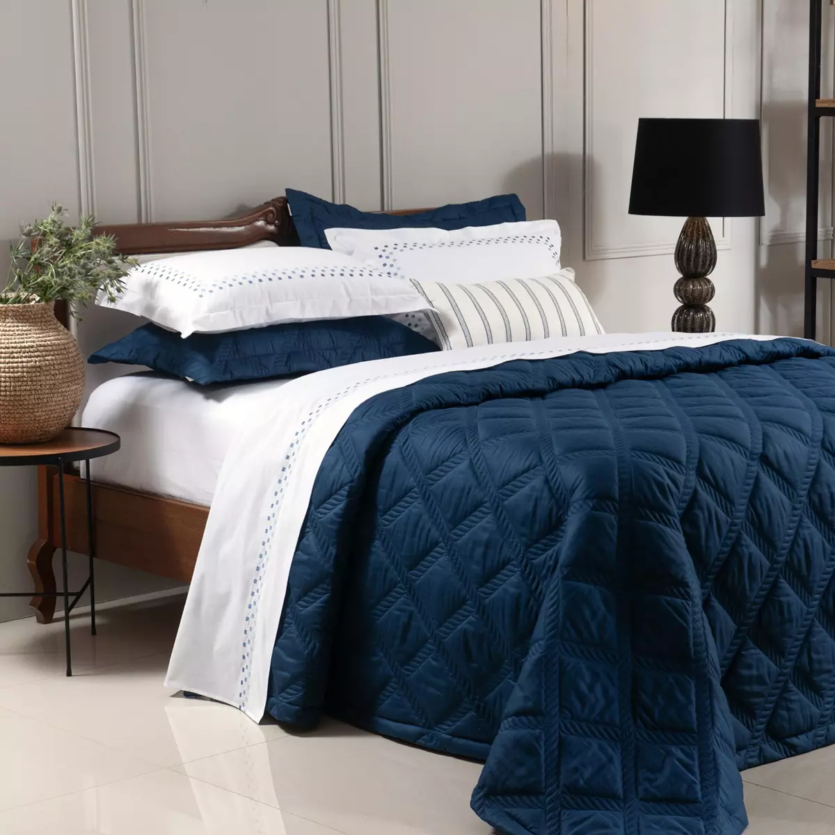 COBRE LEITO KING LUMI 3 PEÇAS - BORDADO - MATELASSADO