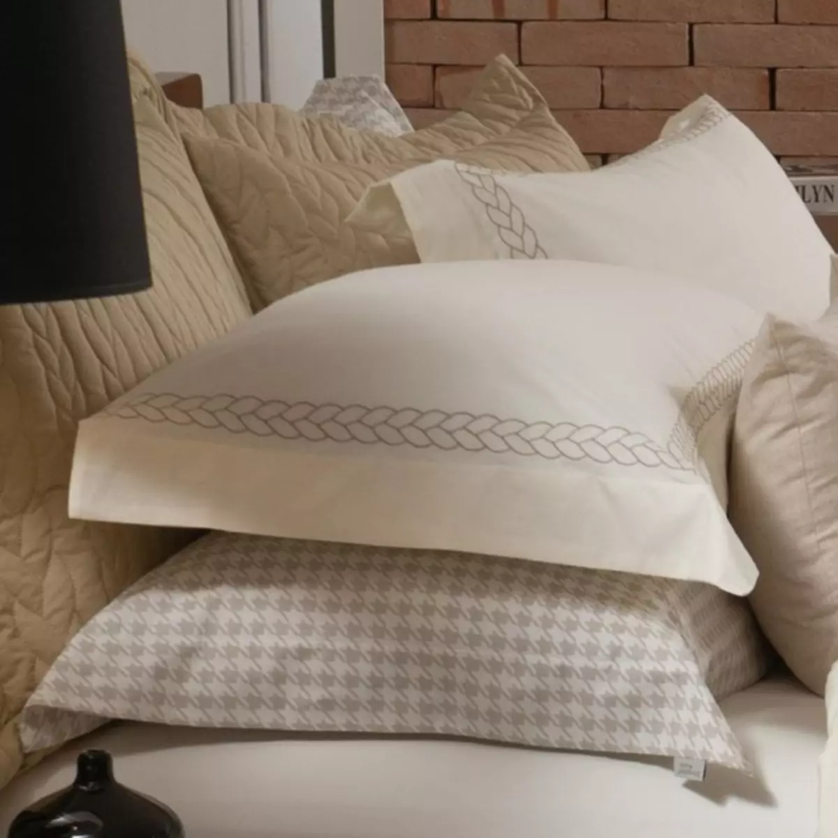 COBRE LEITO SUPER KING TRESSER 3 PEÇAS - BORDADO foto adicional 2