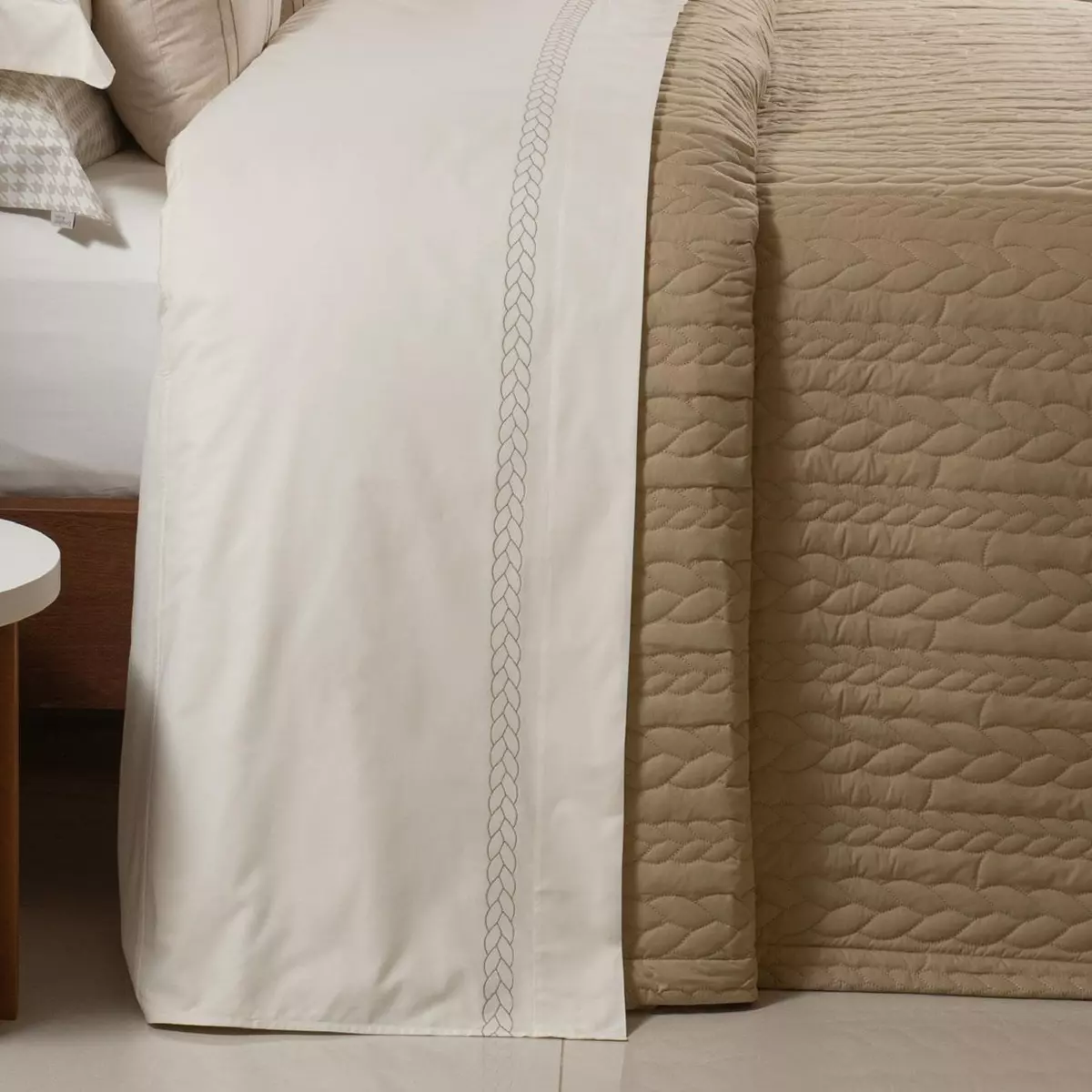 JOGO DE CAMA KING TRESSER 4 PEÇAS - BORDADO foto adicional 6