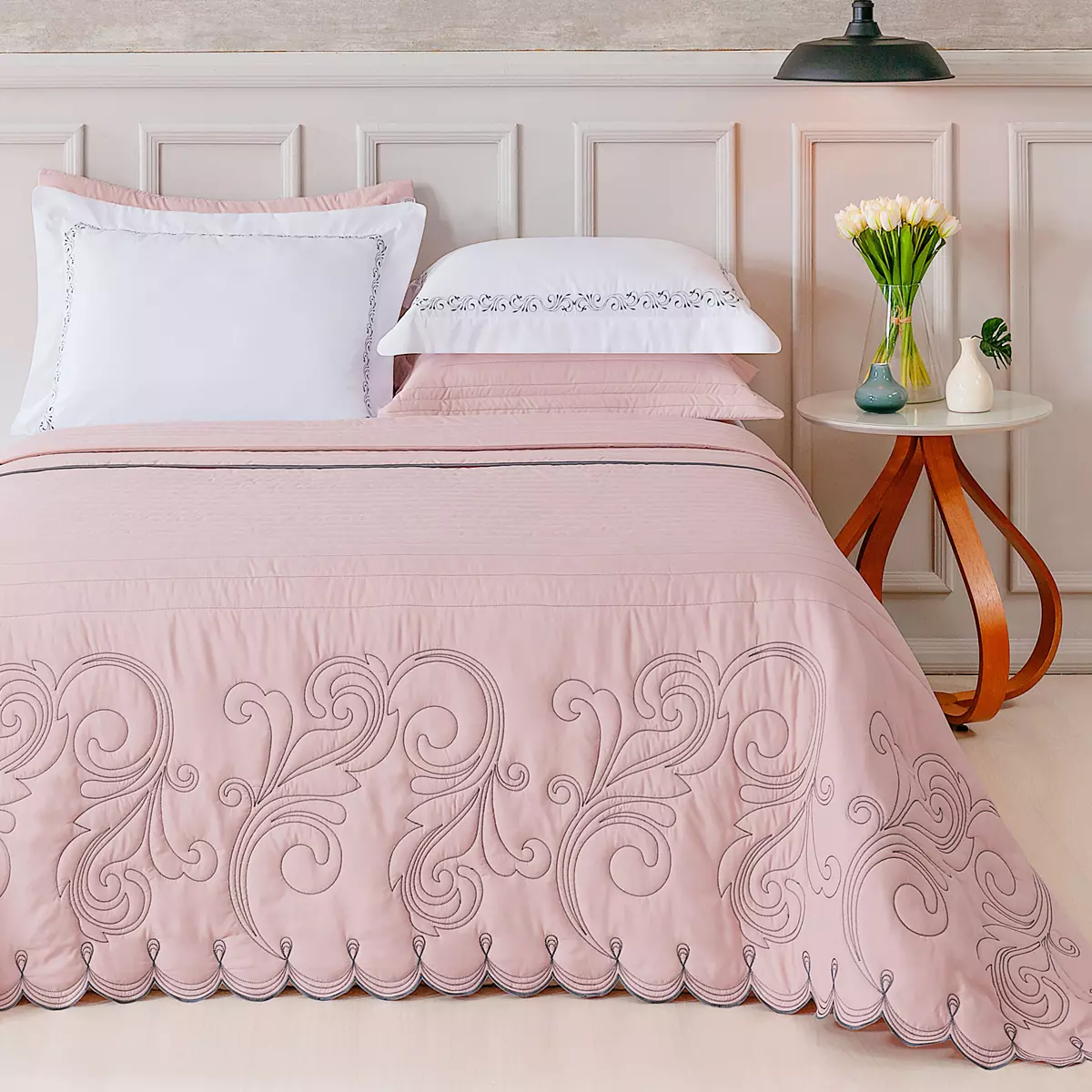 KIT ENXOVAL QUEEN VERSÁTILE DUO 06 PEÇAS - MATELASSADO E BORDADO - 4 CORES DISPONÍVEIS foto adicional 1