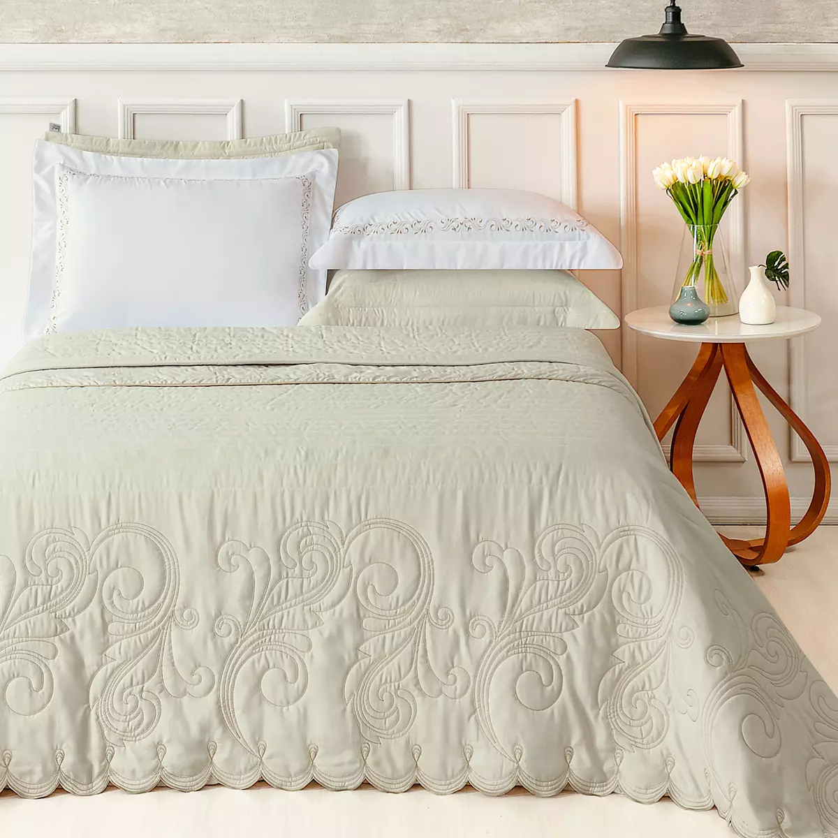 KIT ENXOVAL QUEEN VERSÁTILE DUO 06 PEÇAS - MATELASSADO E BORDADO - 4 CORES DISPONÍVEIS foto adicional 2