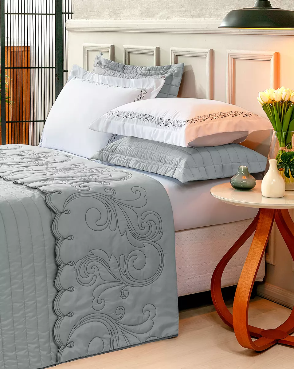 KIT ENXOVAL QUEEN VERSÁTILE DUO 06 PEÇAS - MATELASSADO E BORDADO - 4 CORES DISPONÍVEIS foto adicional 6