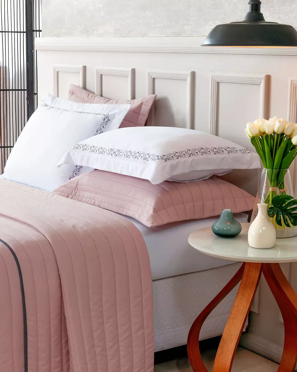 KIT ENXOVAL QUEEN VERSÁTILE DUO 06 PEÇAS - MATELASSADO E BORDADO - 4 CORES DISPONÍVEIS foto adicional 9