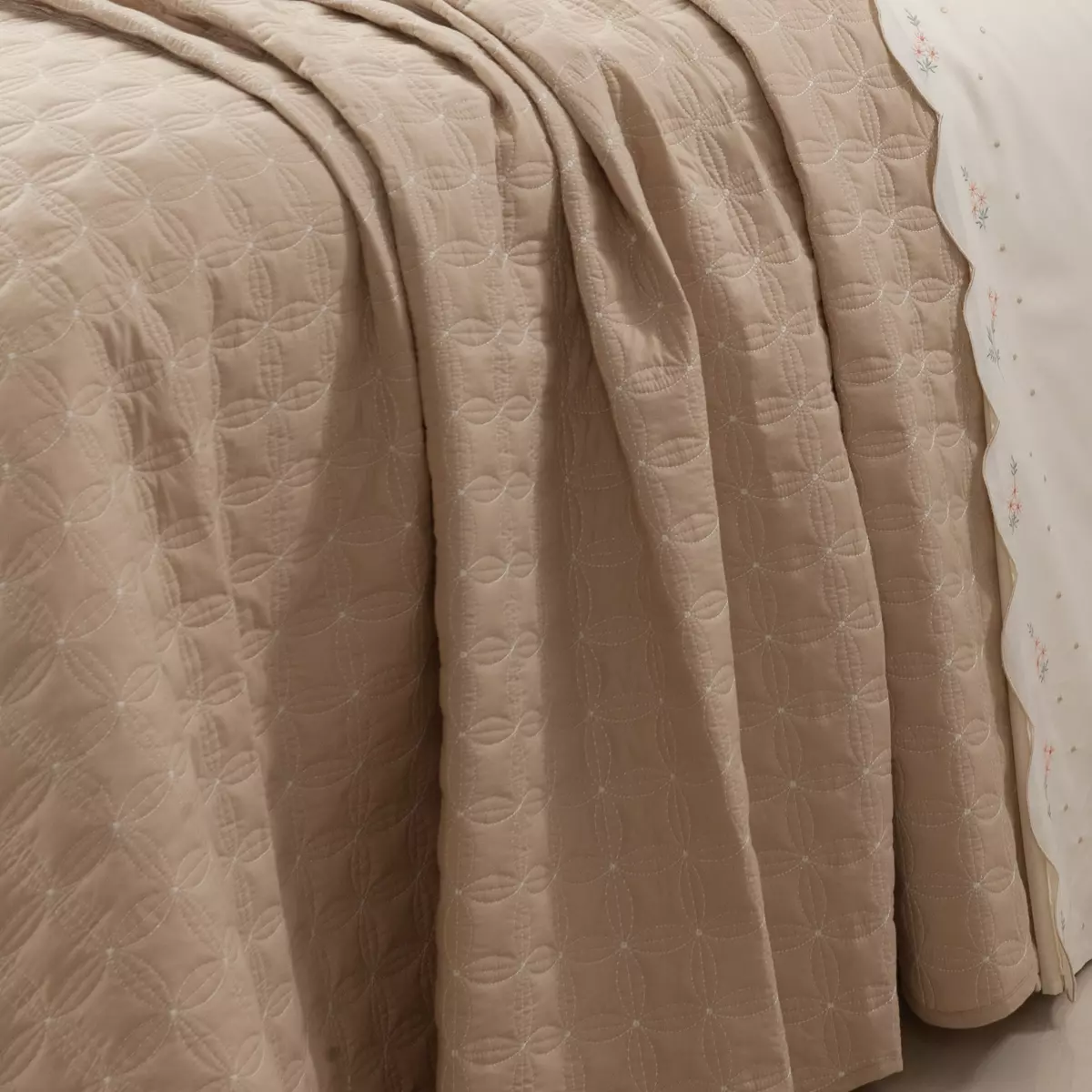 COBRE LEITO QUEEN  VERENNA BORDADO 03 PEÇAS  - PERCAL 250 FIOS foto adicional 4