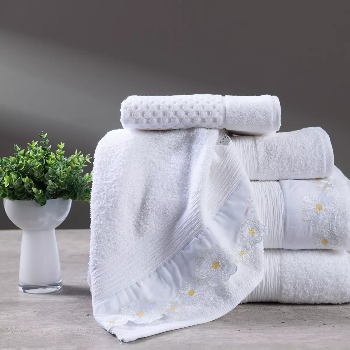 JOGO DE BANHO GIGANTE BORDADO NUANCE 05 PEÇAS 