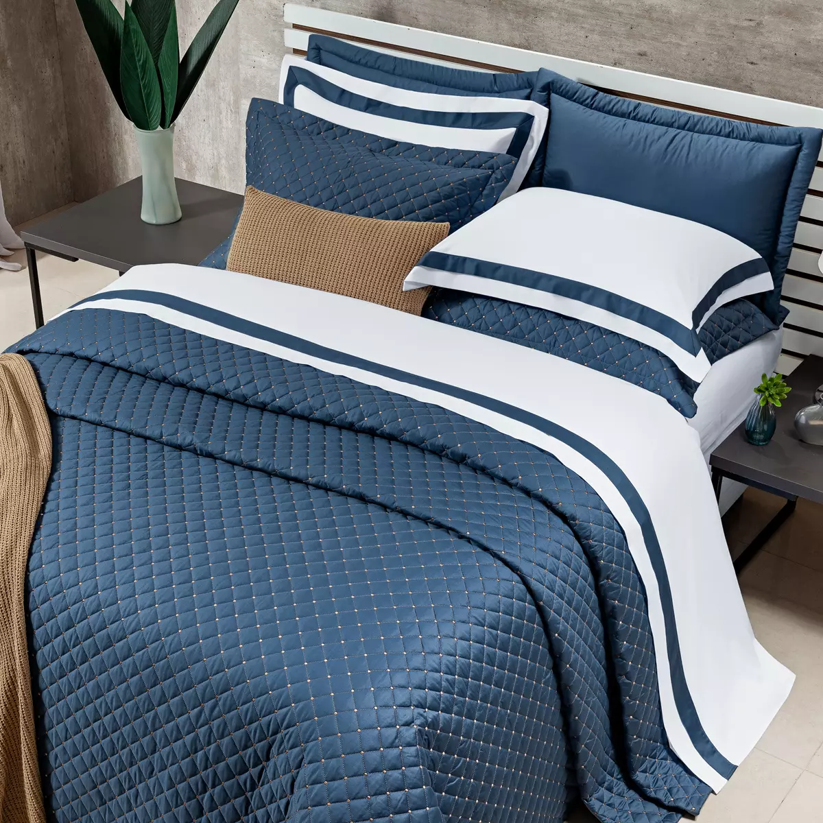 COBRE LEITO SUPER KING MILAN  3 PEÇAS - 400 FIOS EGÍPCIOS  foto adicional 3