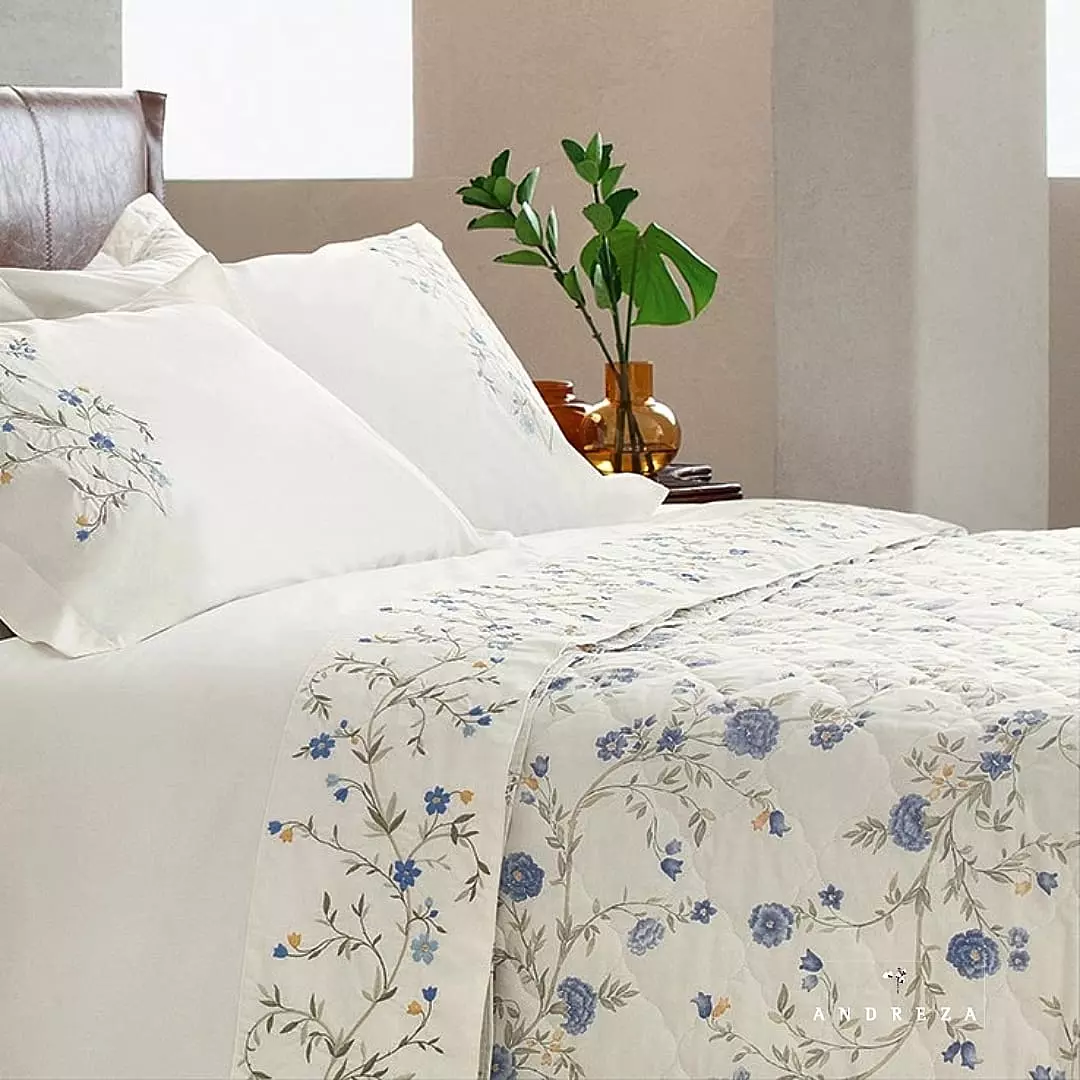 JOGO DE CAMA FLORAL KING LISLIE 4 PEÇAS - PERCAL 230 FIOS - ACAMENTO:  FRONHA  LOCALIZADA foto adicional 3