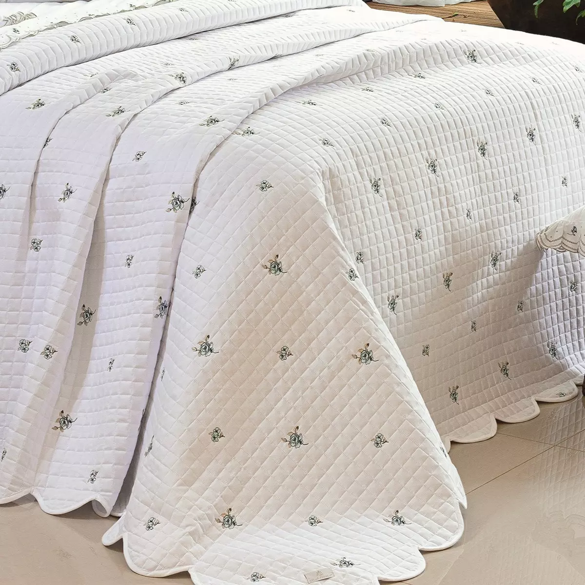 COBRE LEITO QUEEN  ESSENZA 03 PEÇAS  - PERCAL 300 FIOS ACETINADOS foto adicional 2