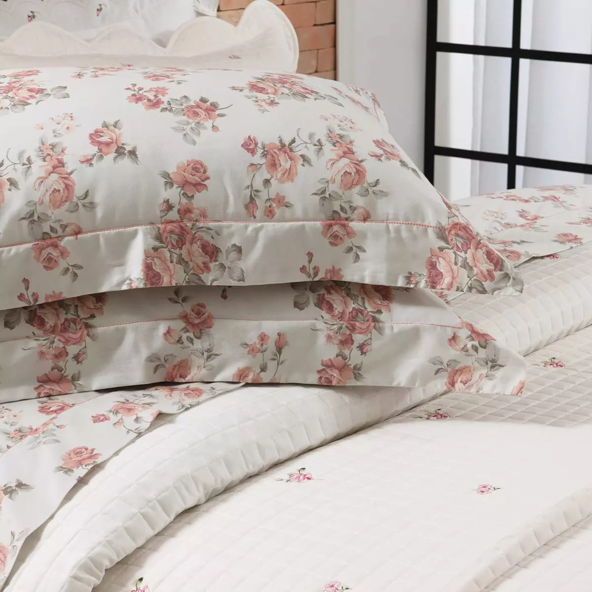 COBRE LEITO SUPER  KING  POEME 3 PEÇAS - PERCAL 300 FIOS ACETINADOS foto adicional 4