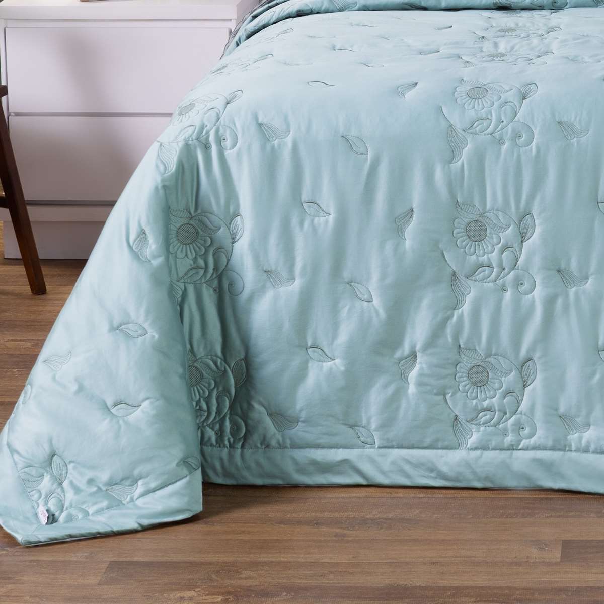 COBRE LEITO KING REQUINTE BORDADO 3 PEÇAS 400 FIOS ACETINADOS- MEDIDA DE SUPER KING foto adicional 2