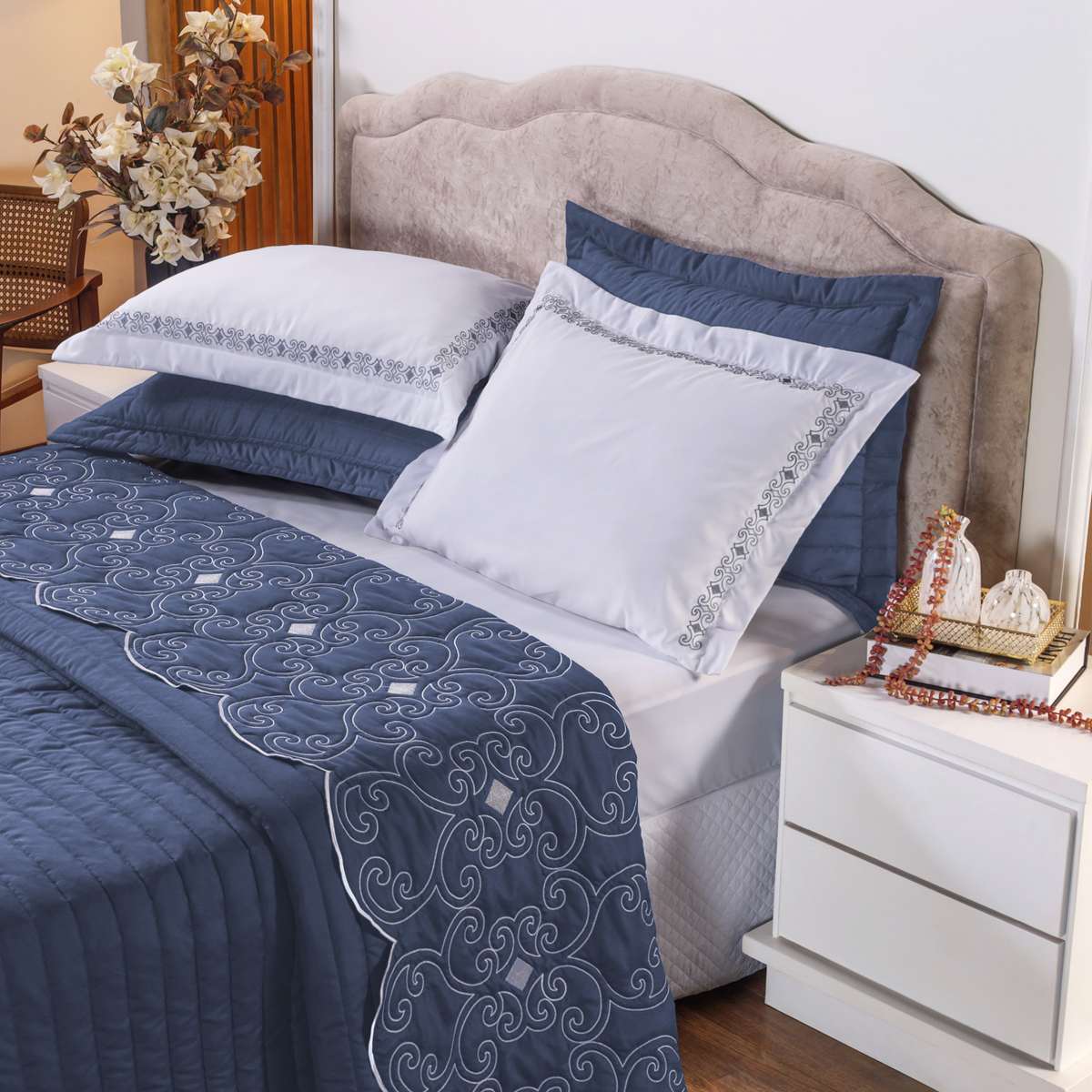 KIT ENXOVAL KING VERSÁTILE DUO 06 PEÇAS - MATELASSADO E BORDADO  ARABESCO foto adicional 5